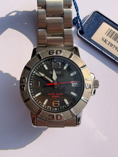 Seiko men quartz v742 8120 - -,